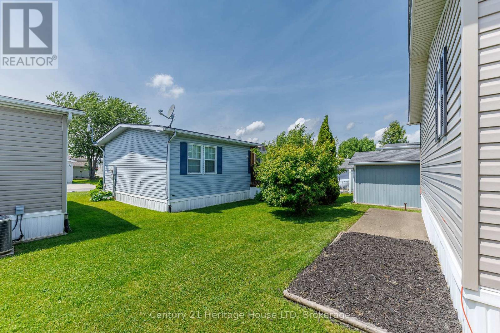 #268 3033 TOWNLINE ROAD - 26