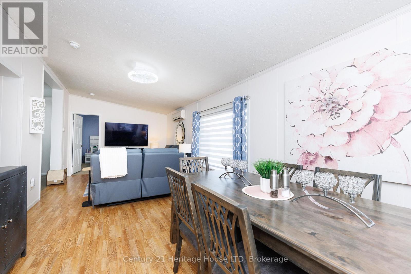 #268 3033 TOWNLINE ROAD - 9