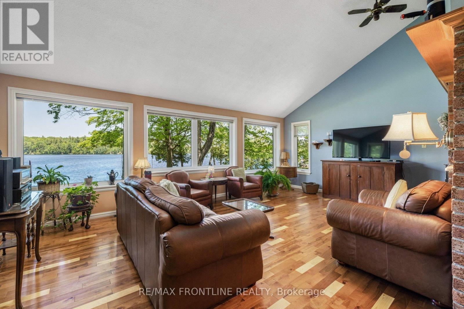 1047 COUNTRY LANE - 12
