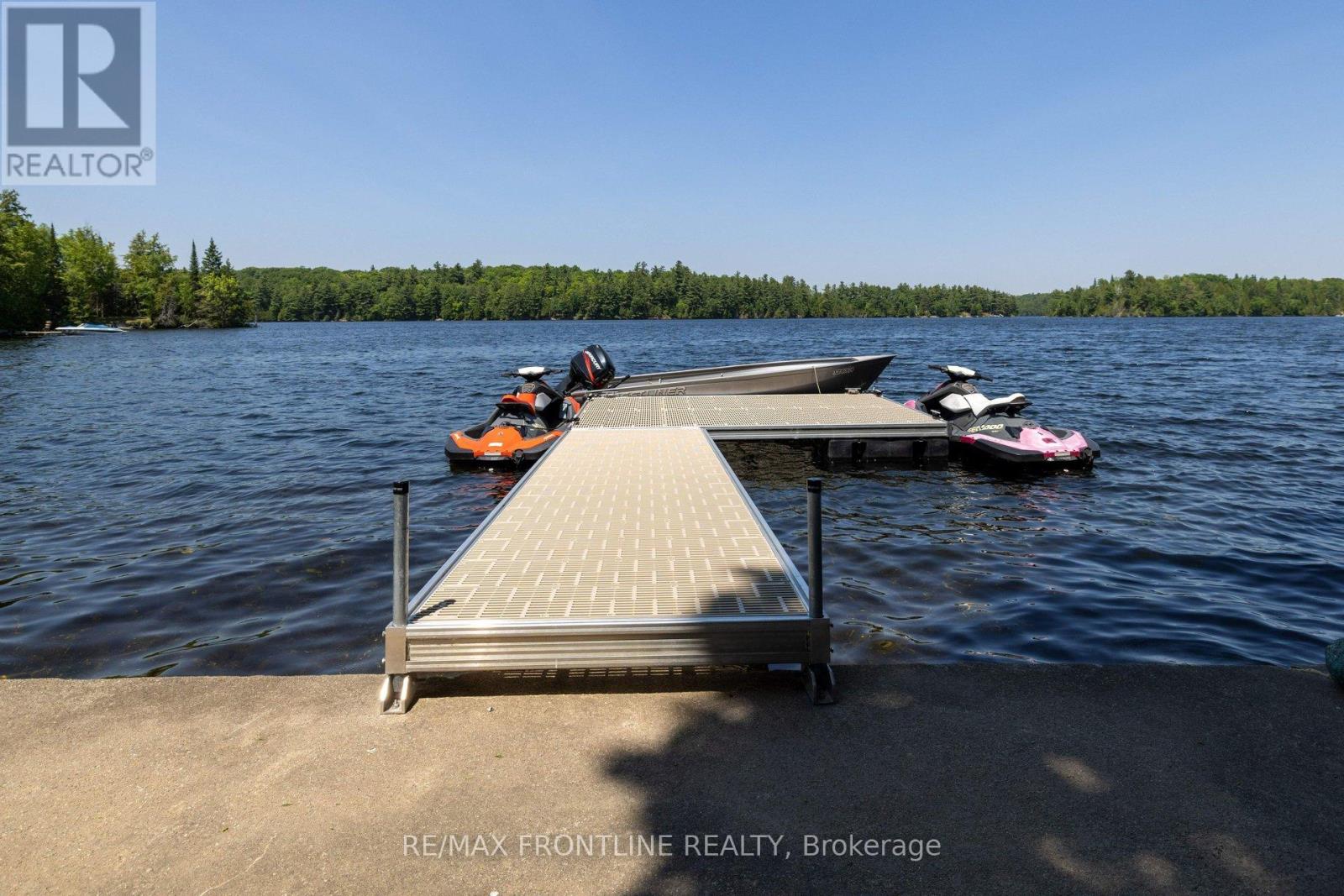 1047 COUNTRY LANE - 40