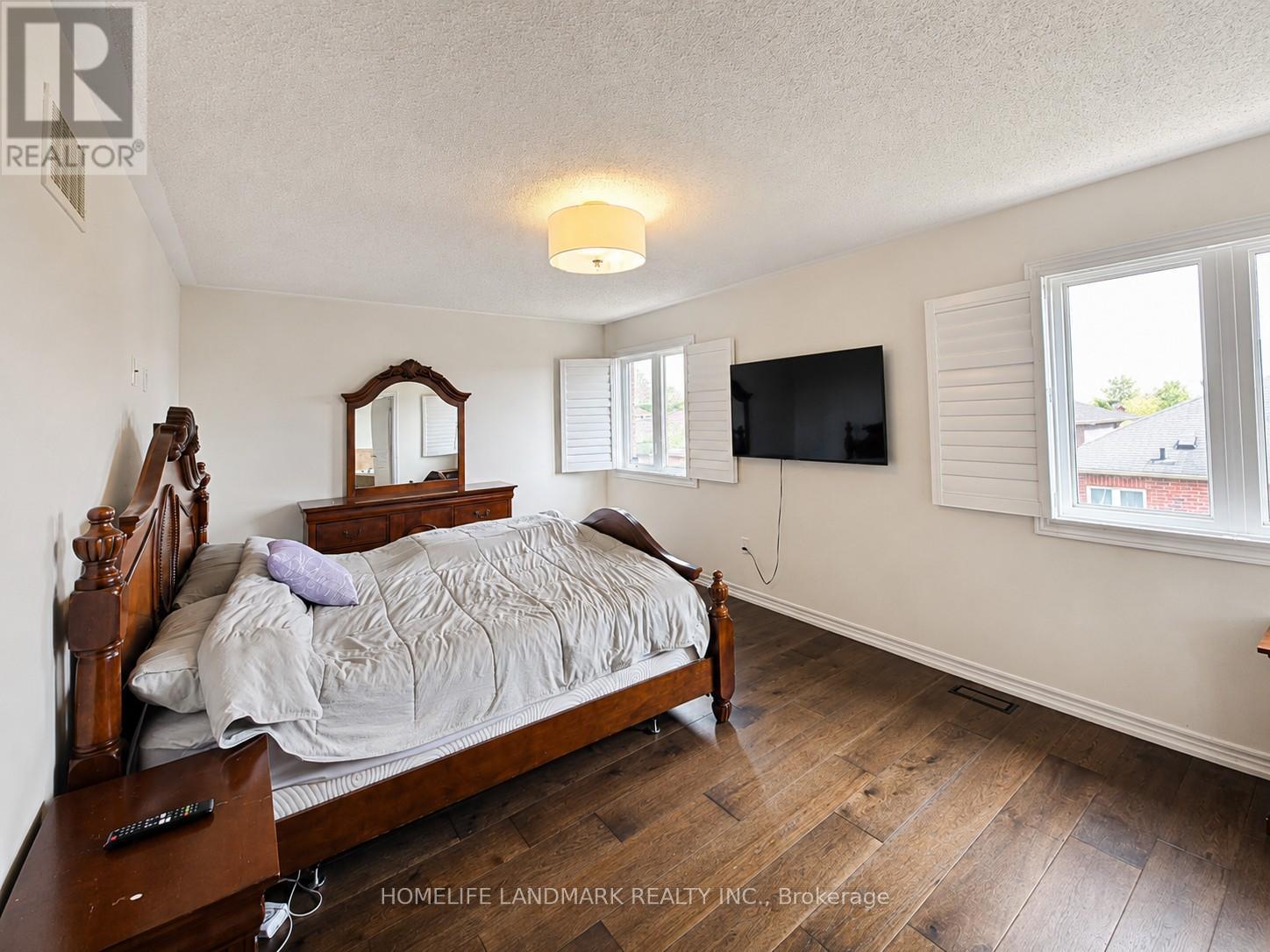 41 MANSARD DRIVE - 29