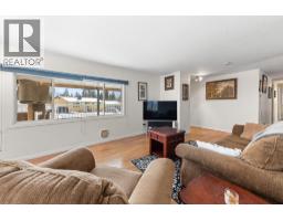 858 301st Street, Marysville, BC V1A3J9 Photo 11