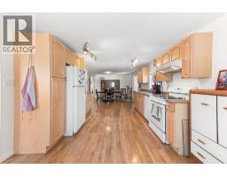 858 301st Street, Marysville, BC V1A3J9 Photo 15
