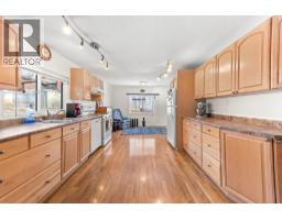 858 301st Street, Marysville, BC V1A3J9 Photo 18