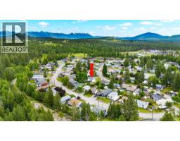 858 301st Street, Marysville, BC V1A3J9 Photo 45