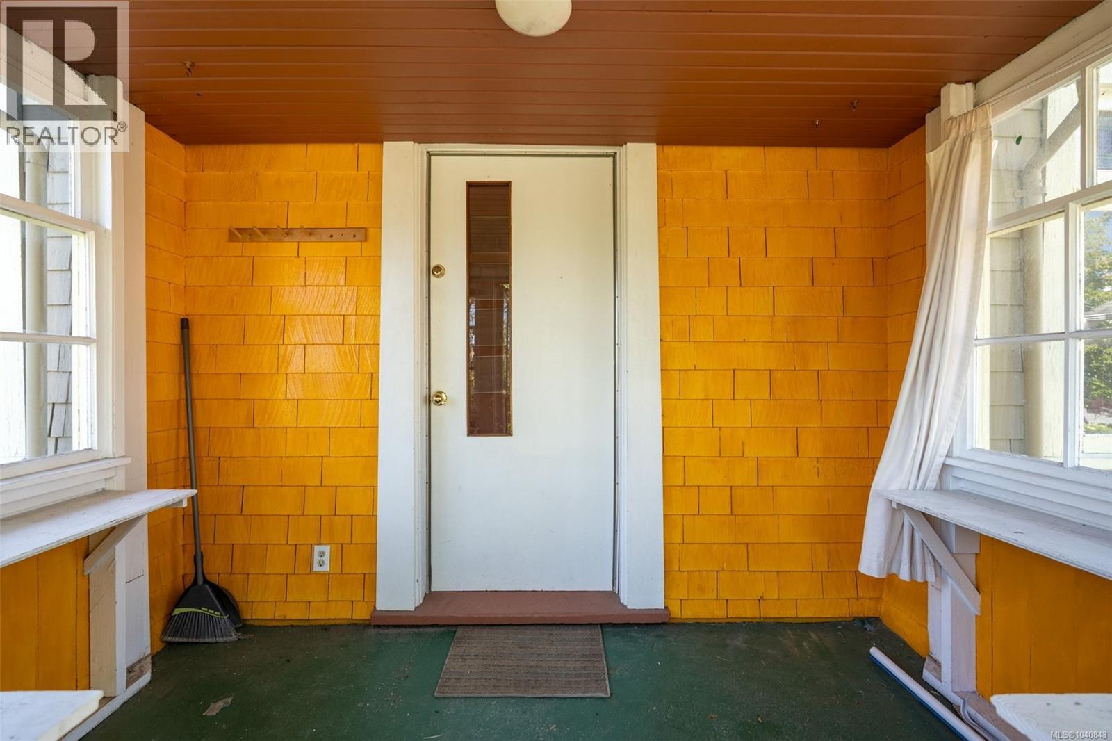 2960 Donald St - 10