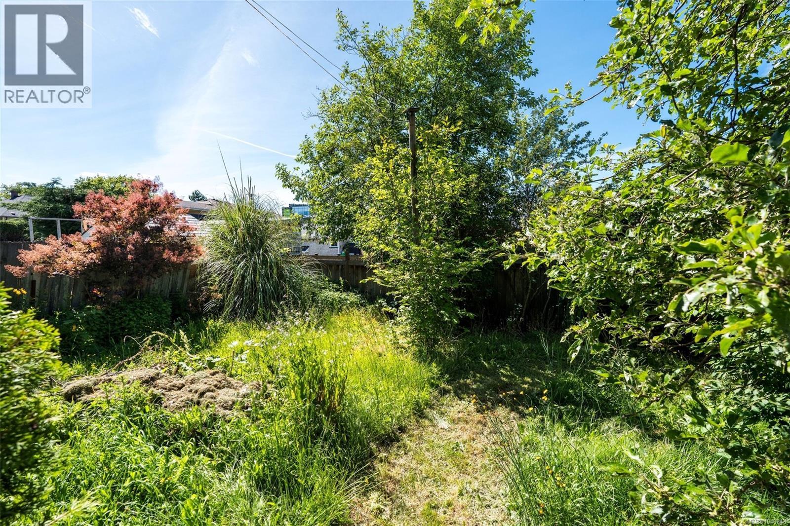 2960 Donald St - 45