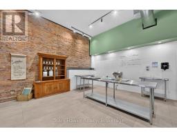 258 King Street, Midland, ON L4R3M3 Photo 13