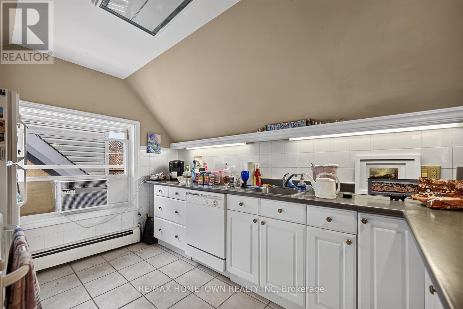 98 PINE STREET - 31