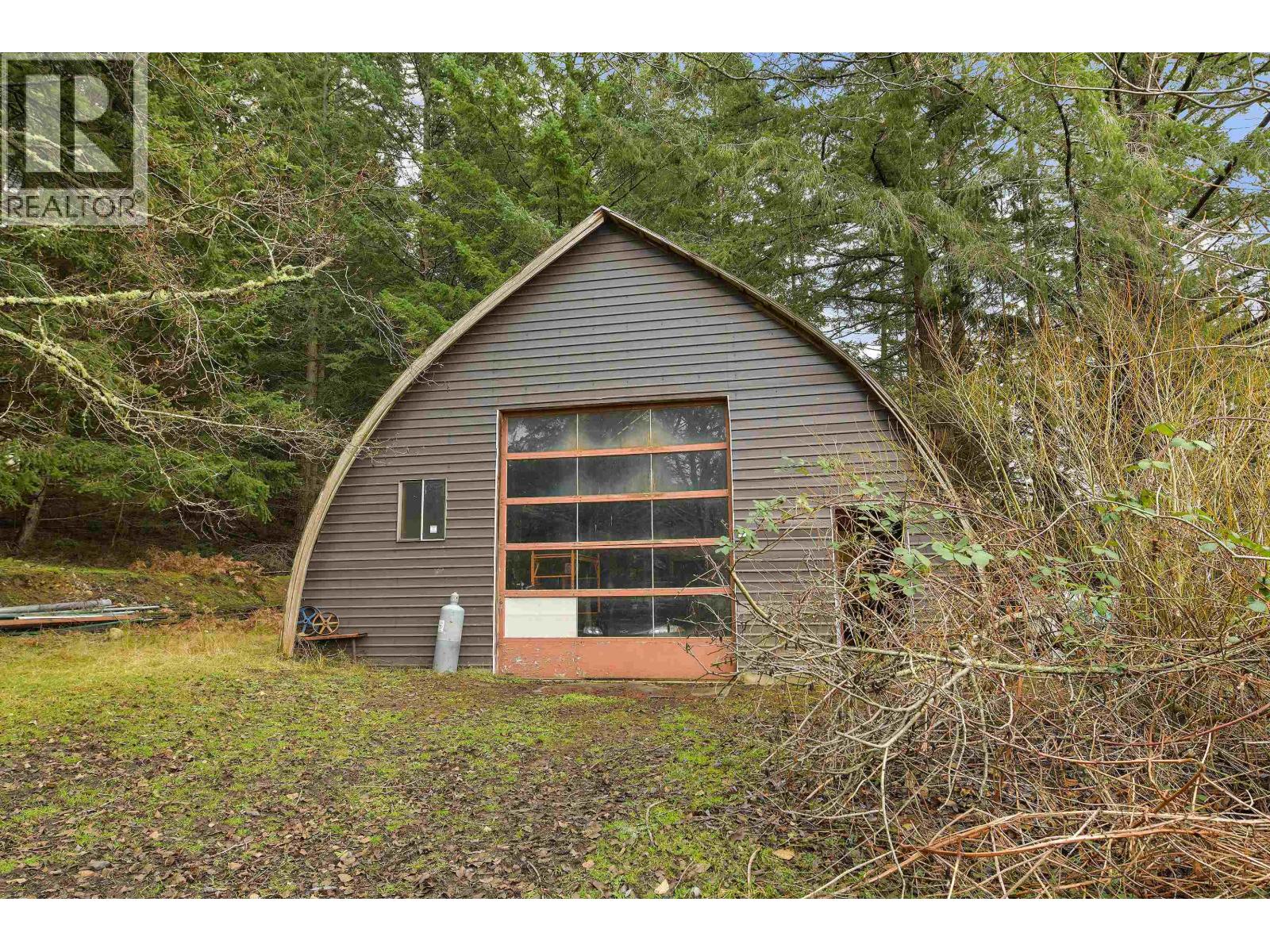 300 WOOD DALE DRIVE, Mayne Island