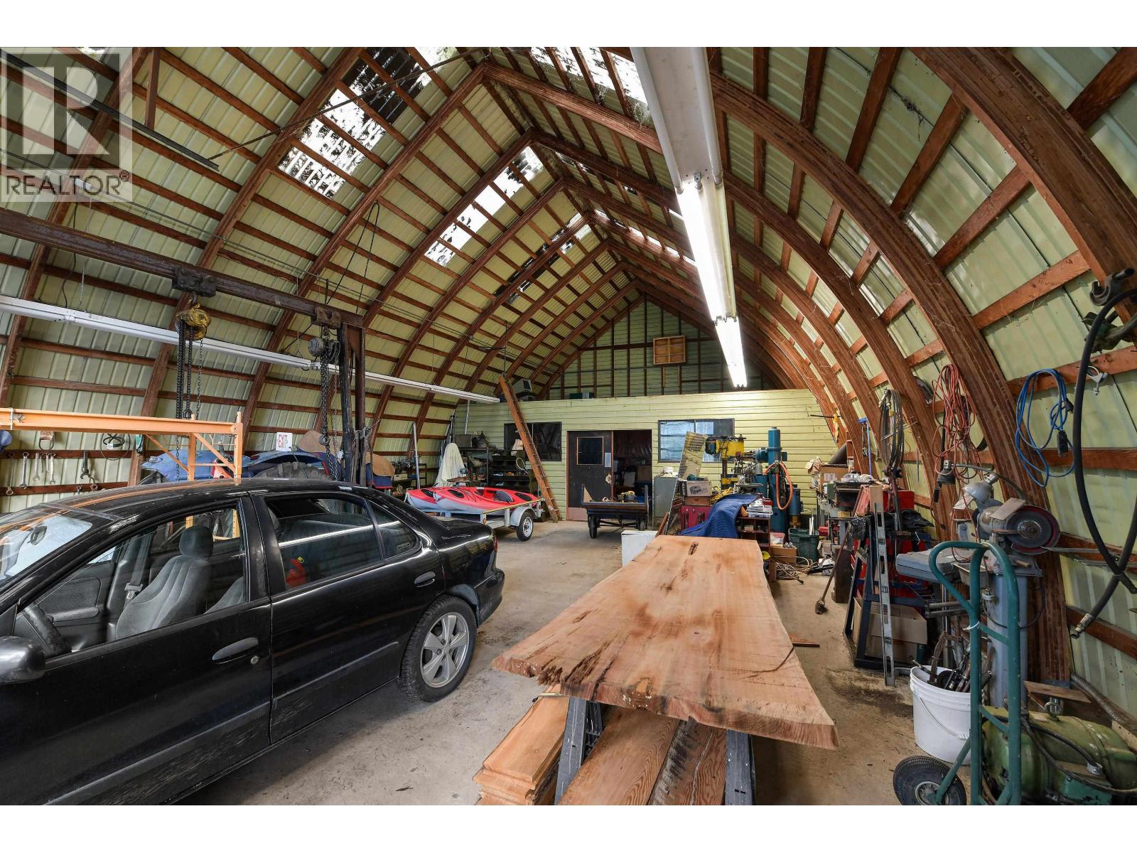 300 WOOD DALE DRIVE, Mayne Island