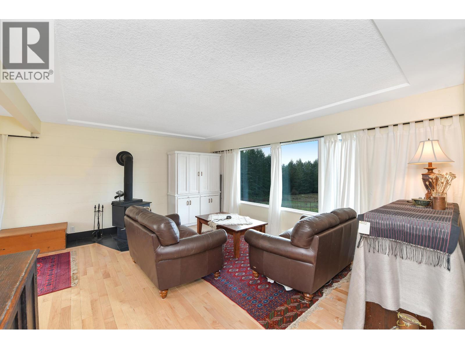 300 WOOD DALE DRIVE, Mayne Island