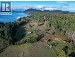 300 Wood Dale Drive, Mayne Island, BC V0N2J2 Photo 39
