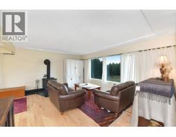 300 Wood Dale Drive, Mayne Island, BC V0N2J2 Photo 9