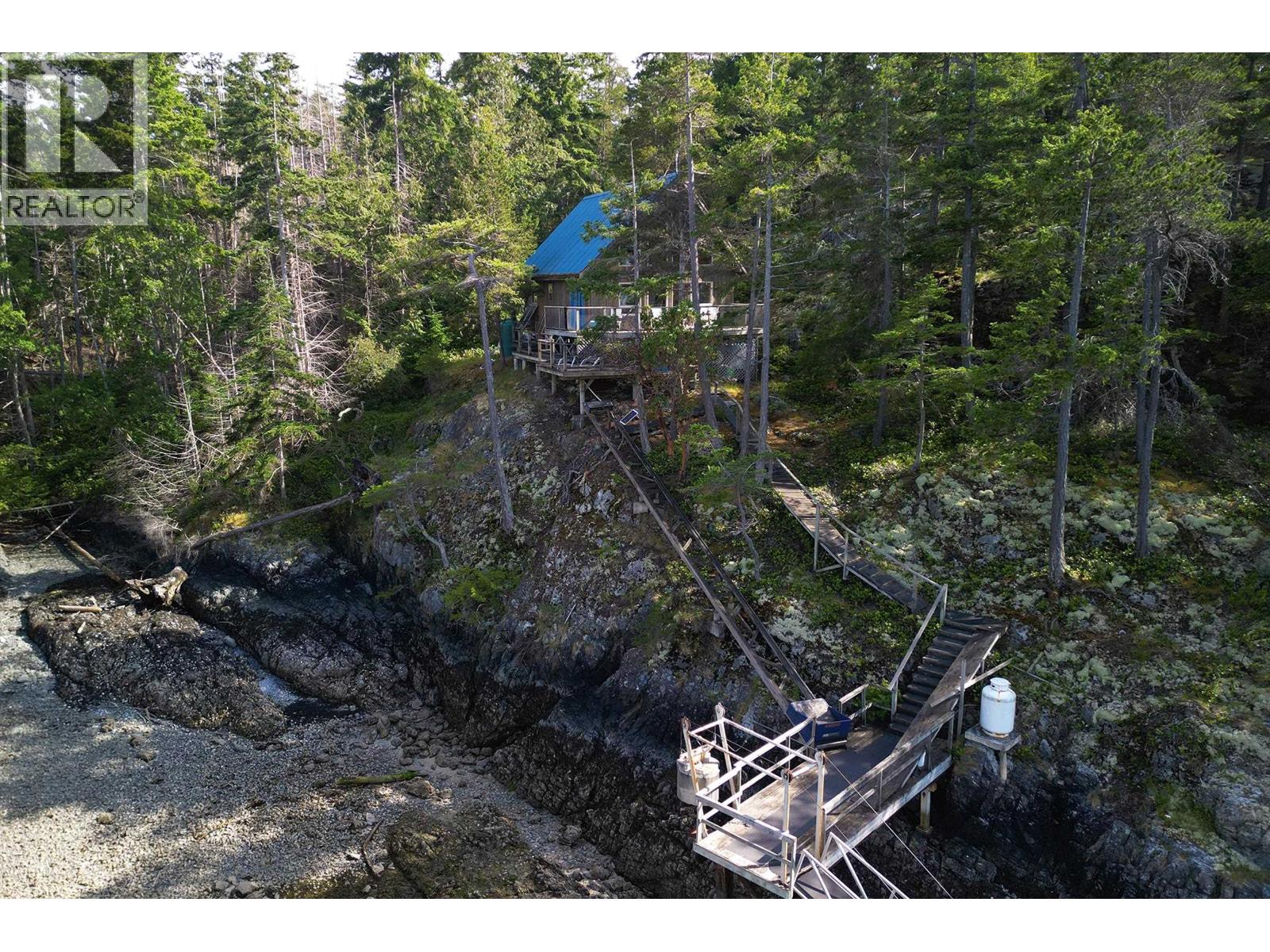 LOT 1 SOUTH THORMANBY ISLAND, Halfmoon Bay — photo 4