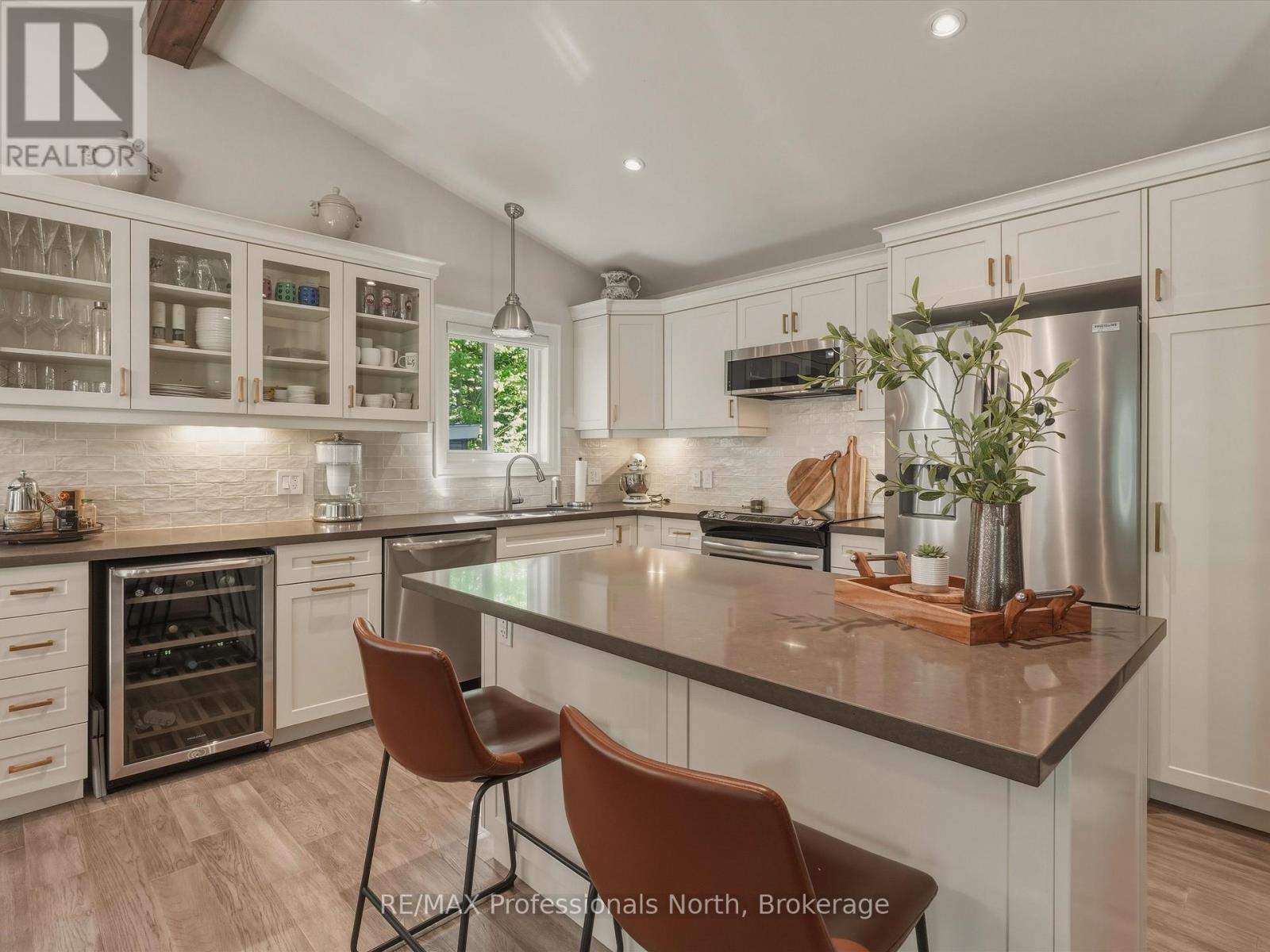 188 VEL-DOR CRESCENT - 14