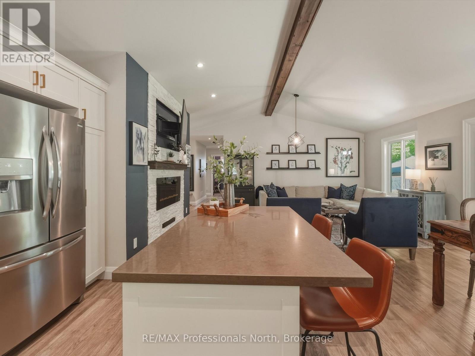 188 VEL-DOR CRESCENT - 16