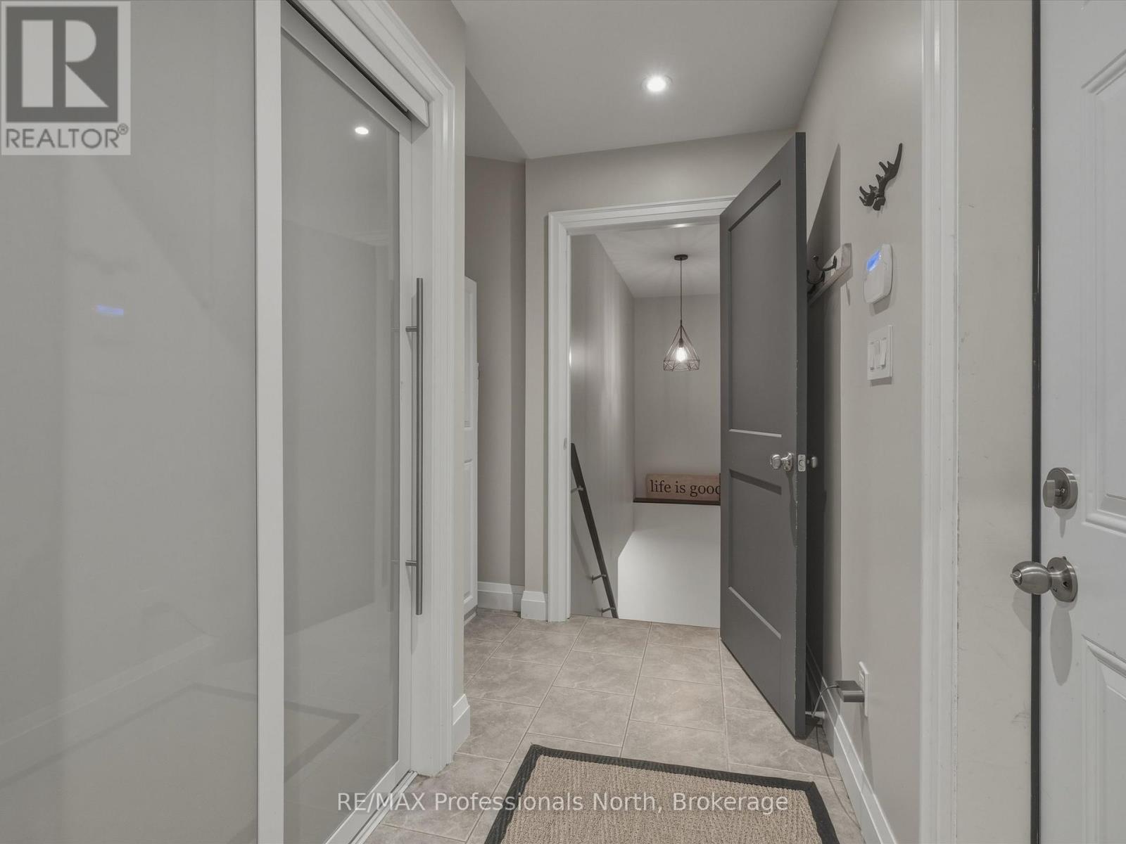 188 VEL-DOR CRESCENT - 30