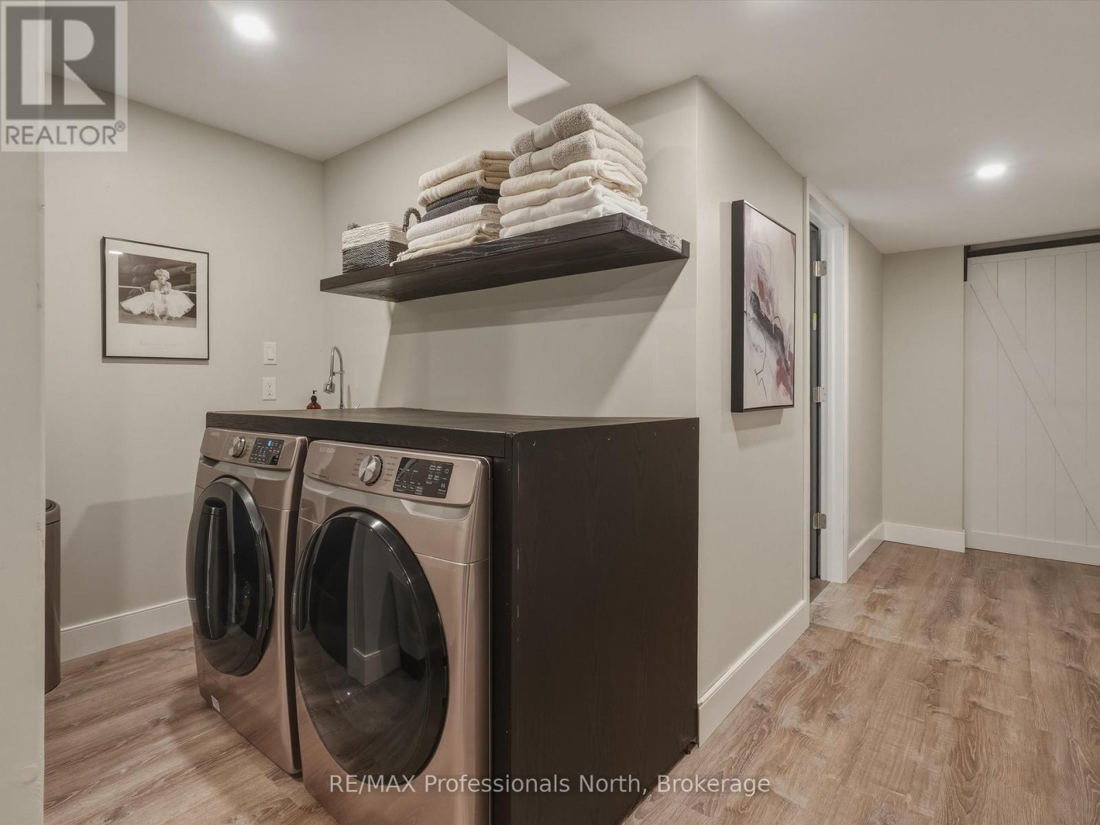 188 VEL-DOR CRESCENT - 32
