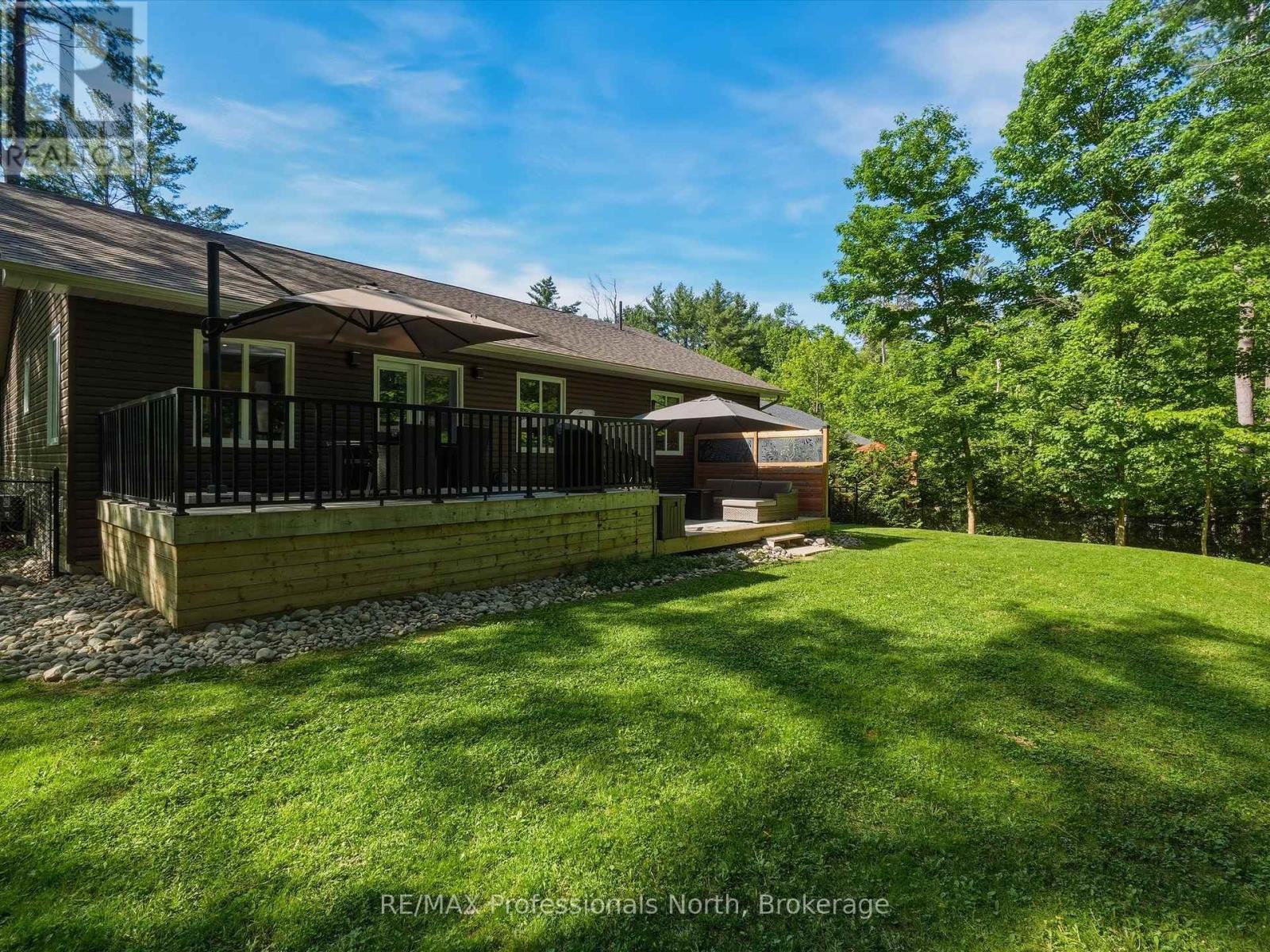 188 VEL-DOR CRESCENT - 40