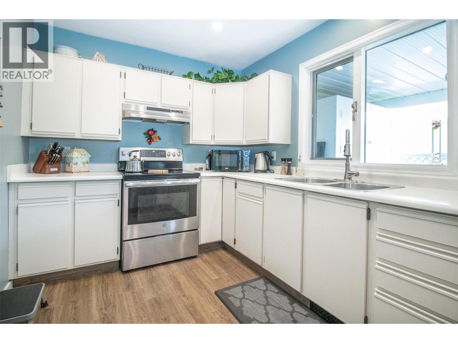#582 1255 Raymer Avenue - 8
