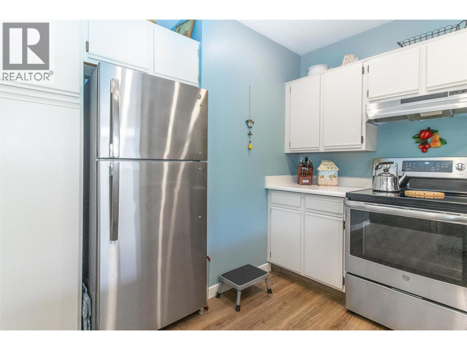 #582 1255 Raymer Avenue - 9
