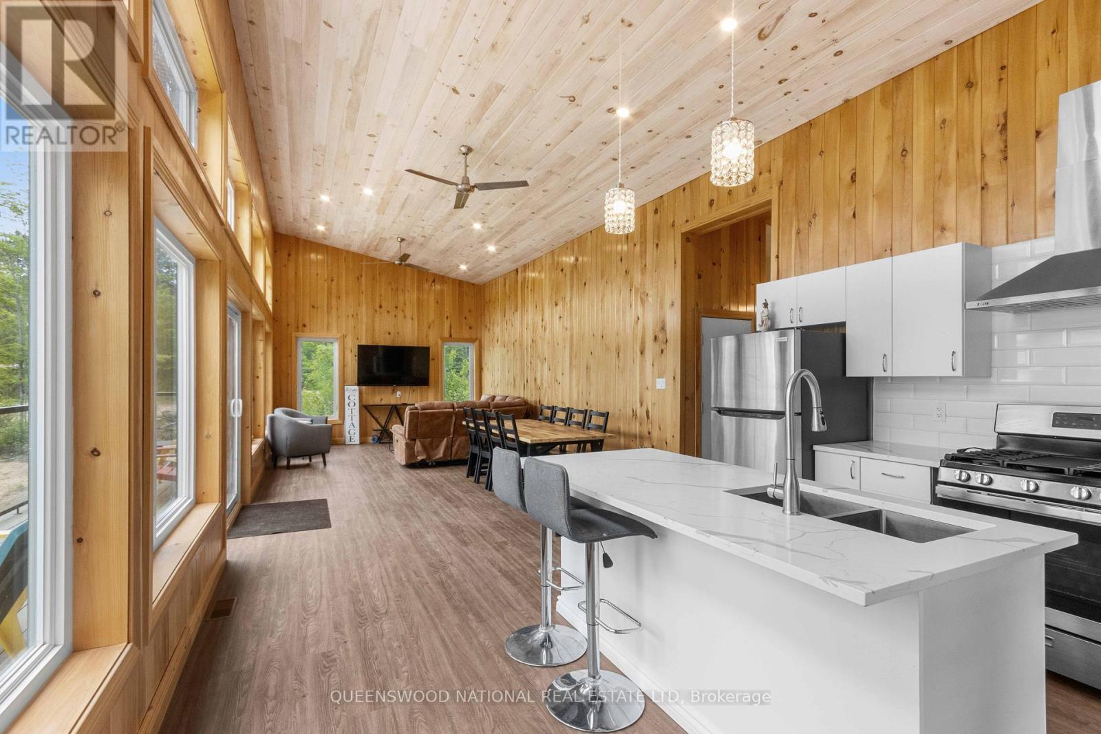 227 GRUNWALD ROAD - 22
