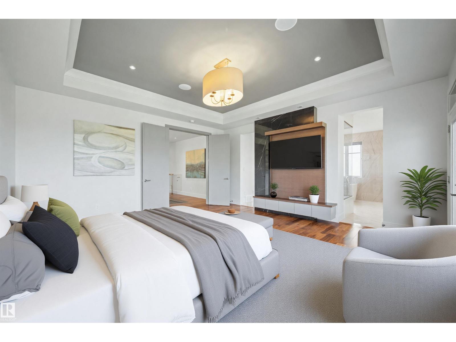 1117 WAHL PL NW - 33