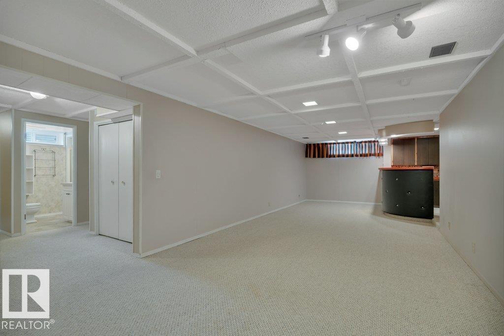 1020 KEITH ROAD — photo 32