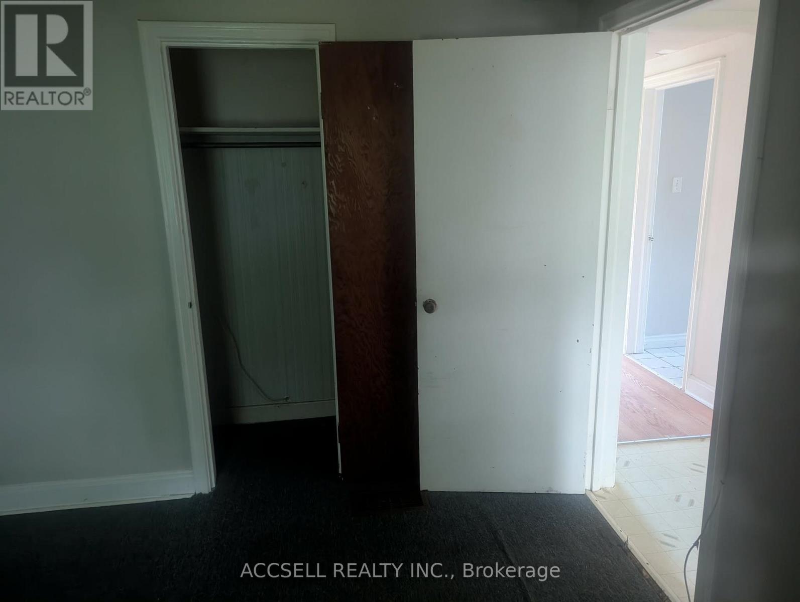 2 Bed, 1 Bath House for Sale in Ottawa – 35 LENNOX STREET, Ottawa – MLS# X13463486 - Image 22