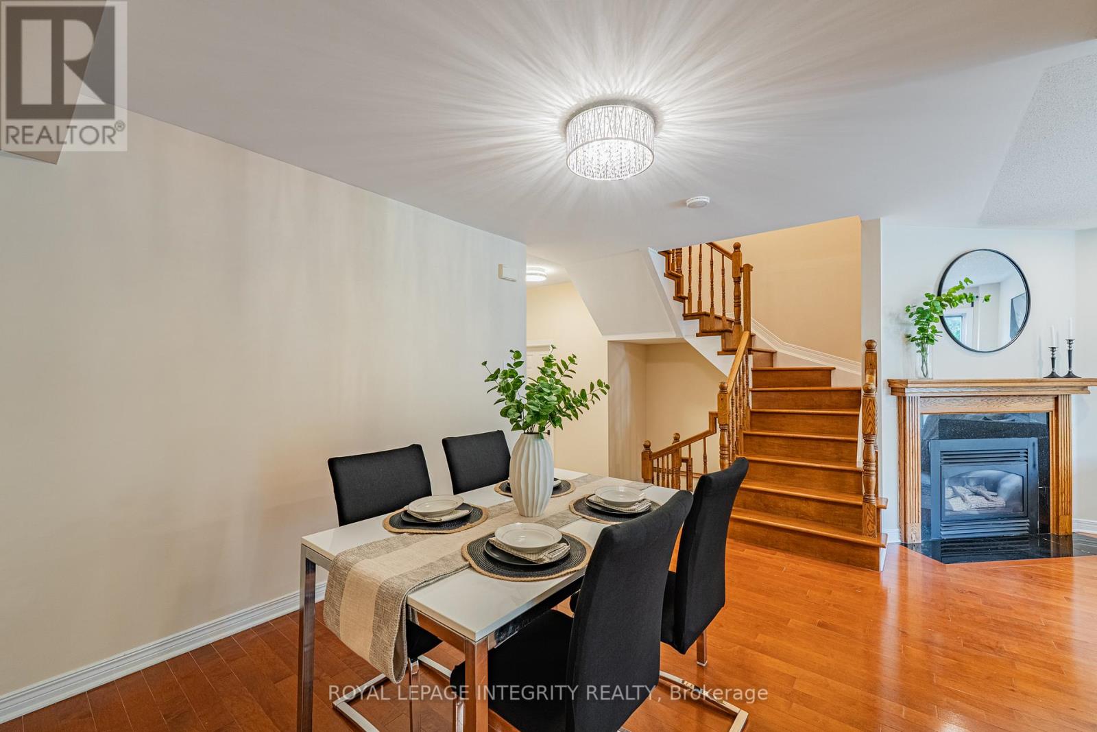 3 Bed, 4 Bath House for Sale in Ottawa – 16 REDDING WAY, Ottawa – MLS# X13463518 - Image 9