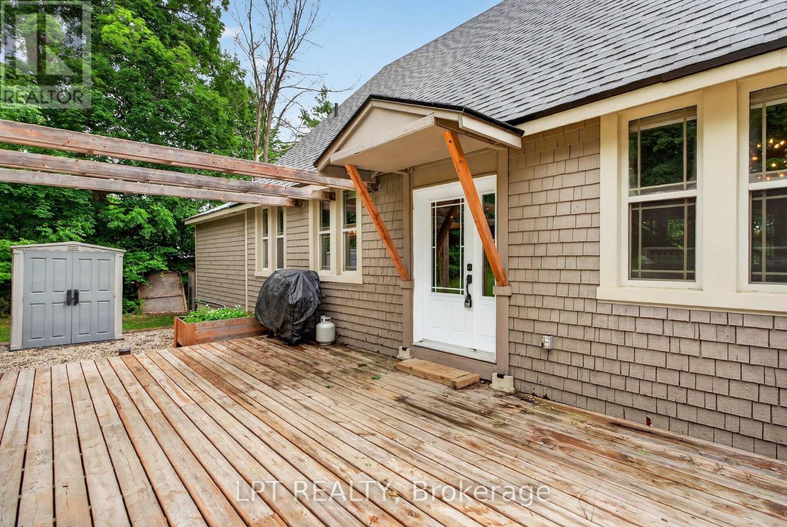 26 CHARBONNEAU STREET - 10
