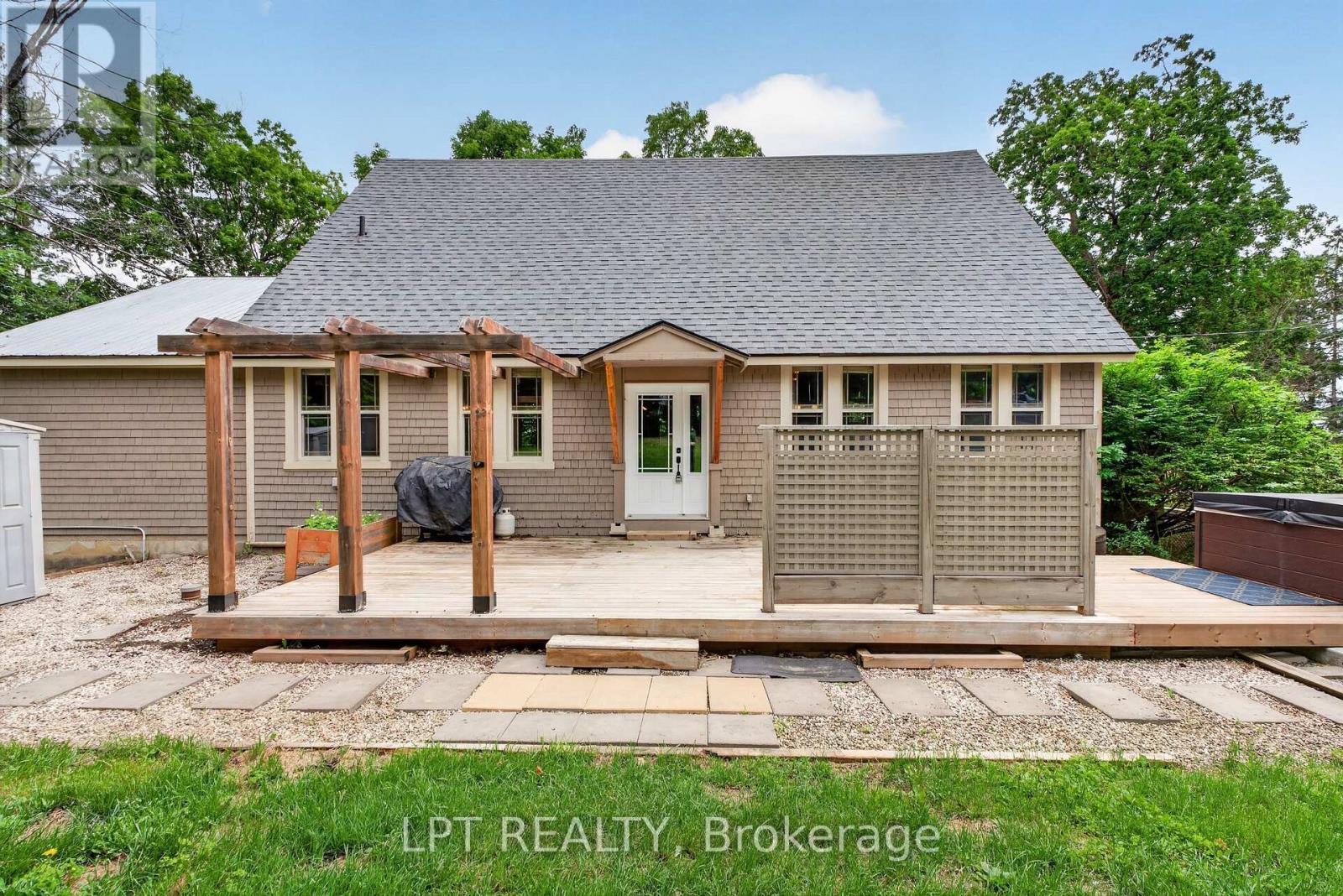 26 CHARBONNEAU STREET - 8