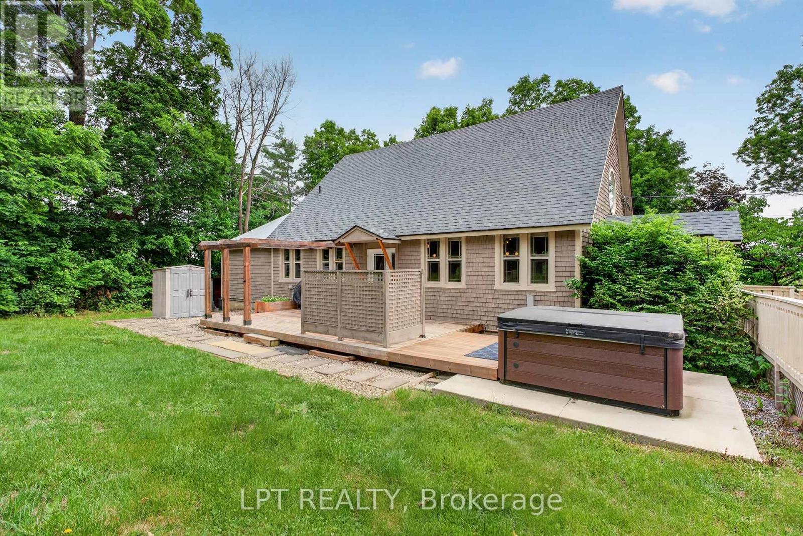 26 CHARBONNEAU STREET - 9