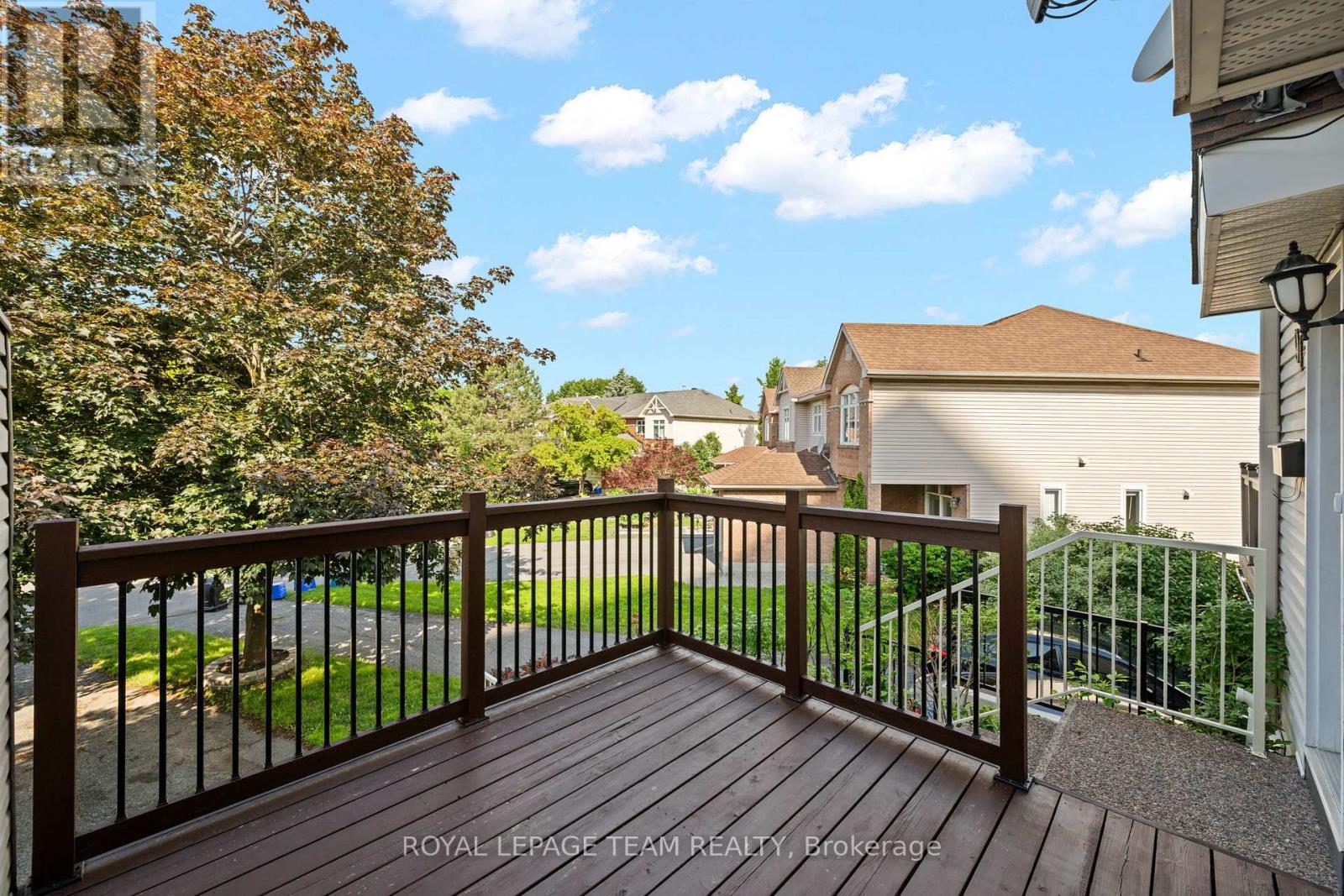 91 THORNBURY CRESCENT - 3
