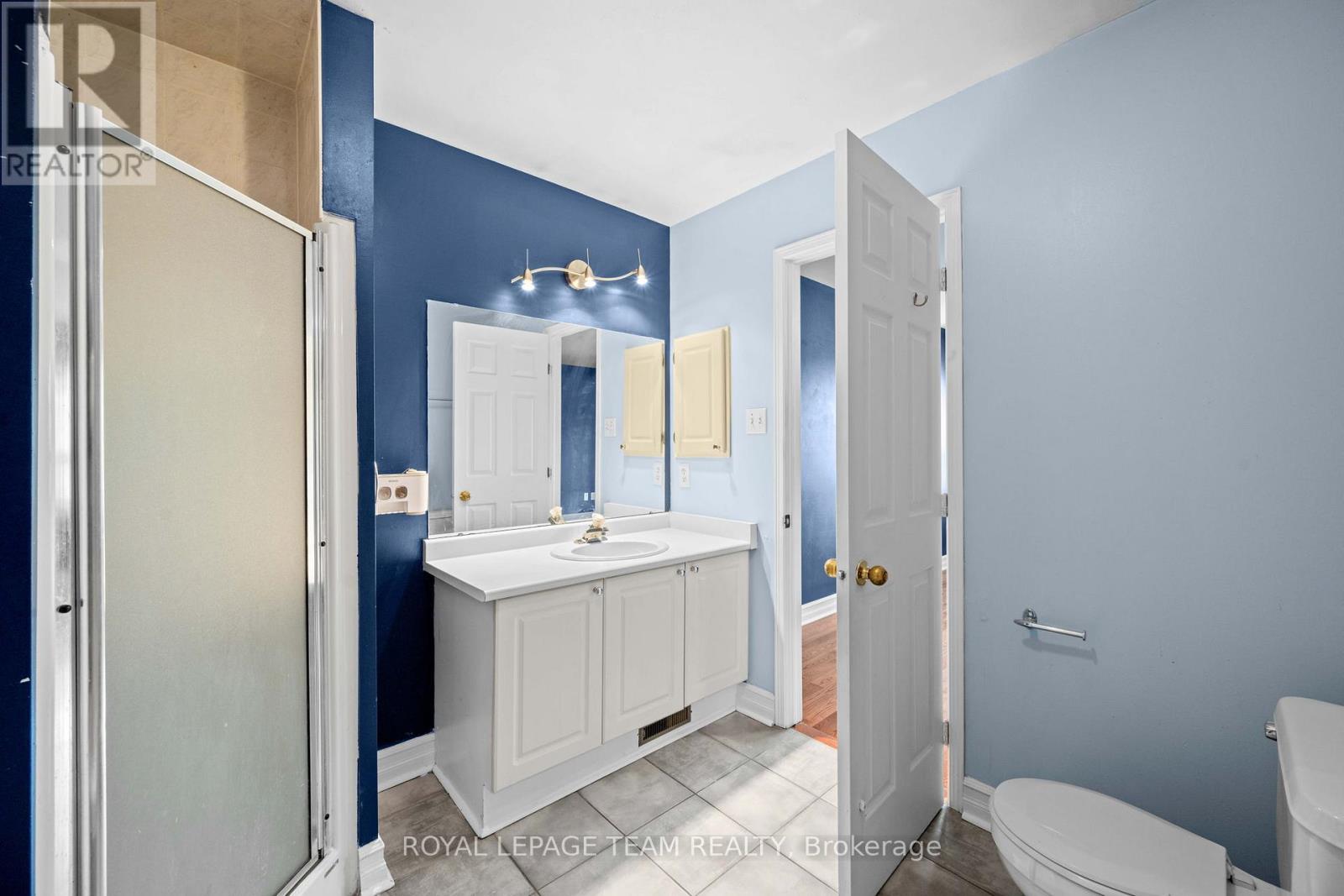 91 THORNBURY CRESCENT - 30