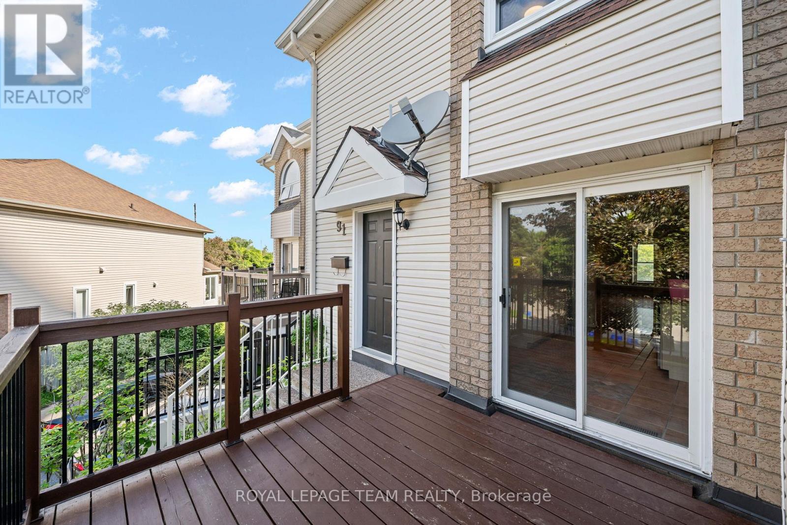 91 THORNBURY CRESCENT - 4