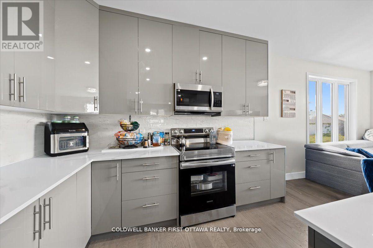 #A & B 25 PENNARD WAY - 31