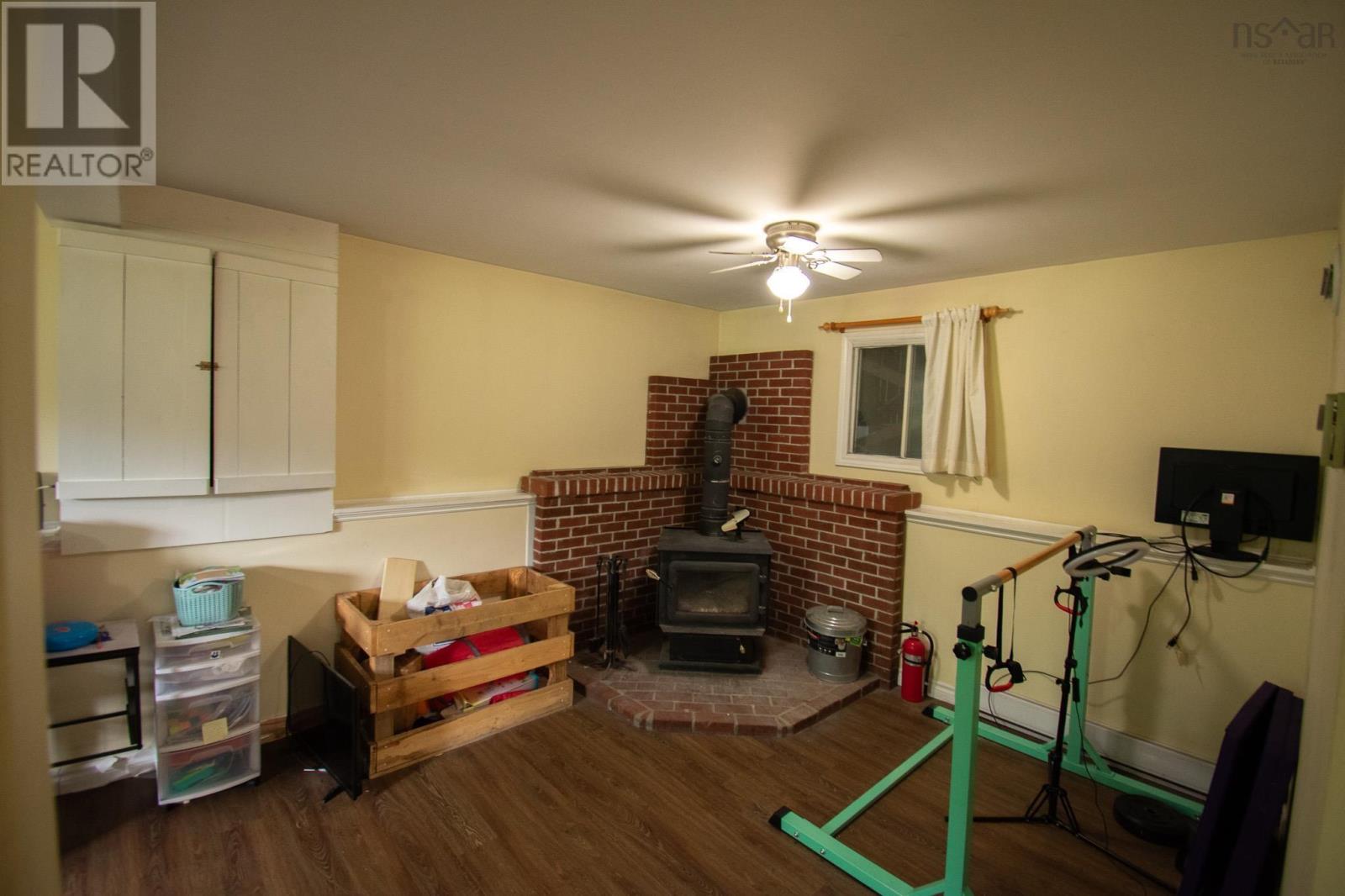 530 Bluenose Avenue - 22