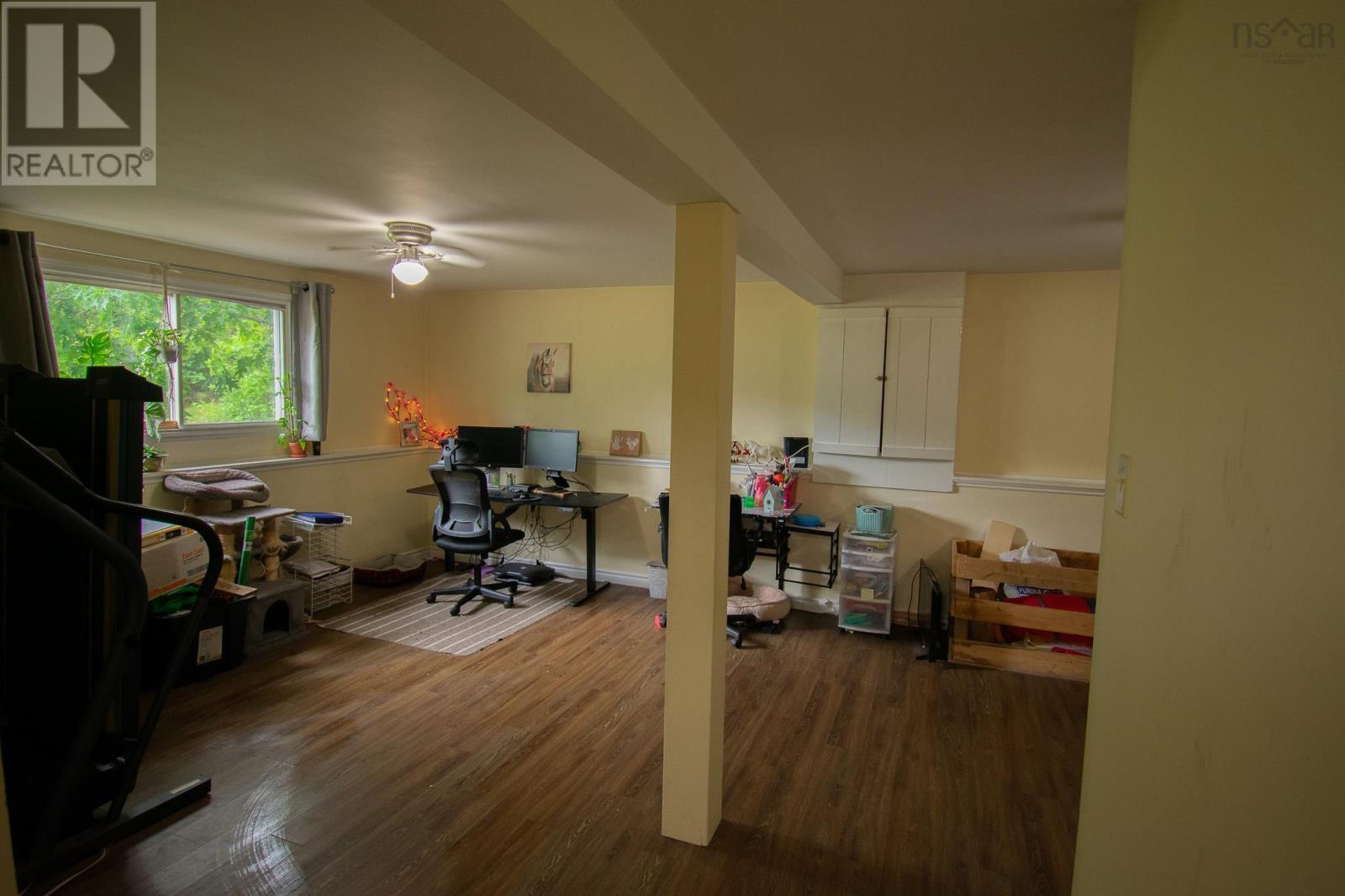 530 Bluenose Avenue - 23