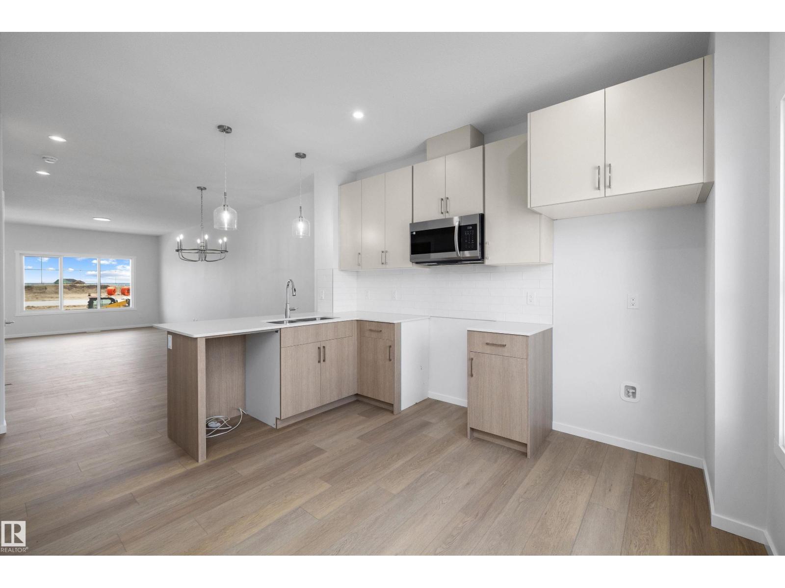 15656 3 ST NE - 15
