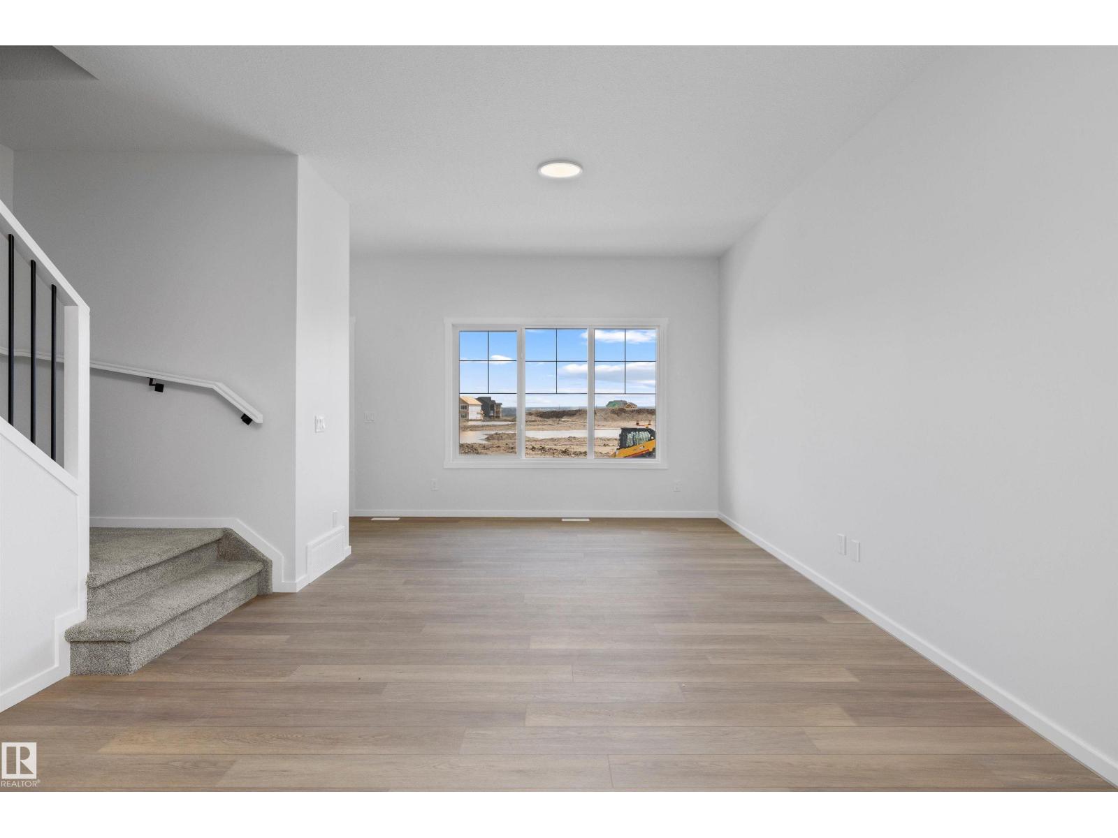 15656 3 ST NE - 6