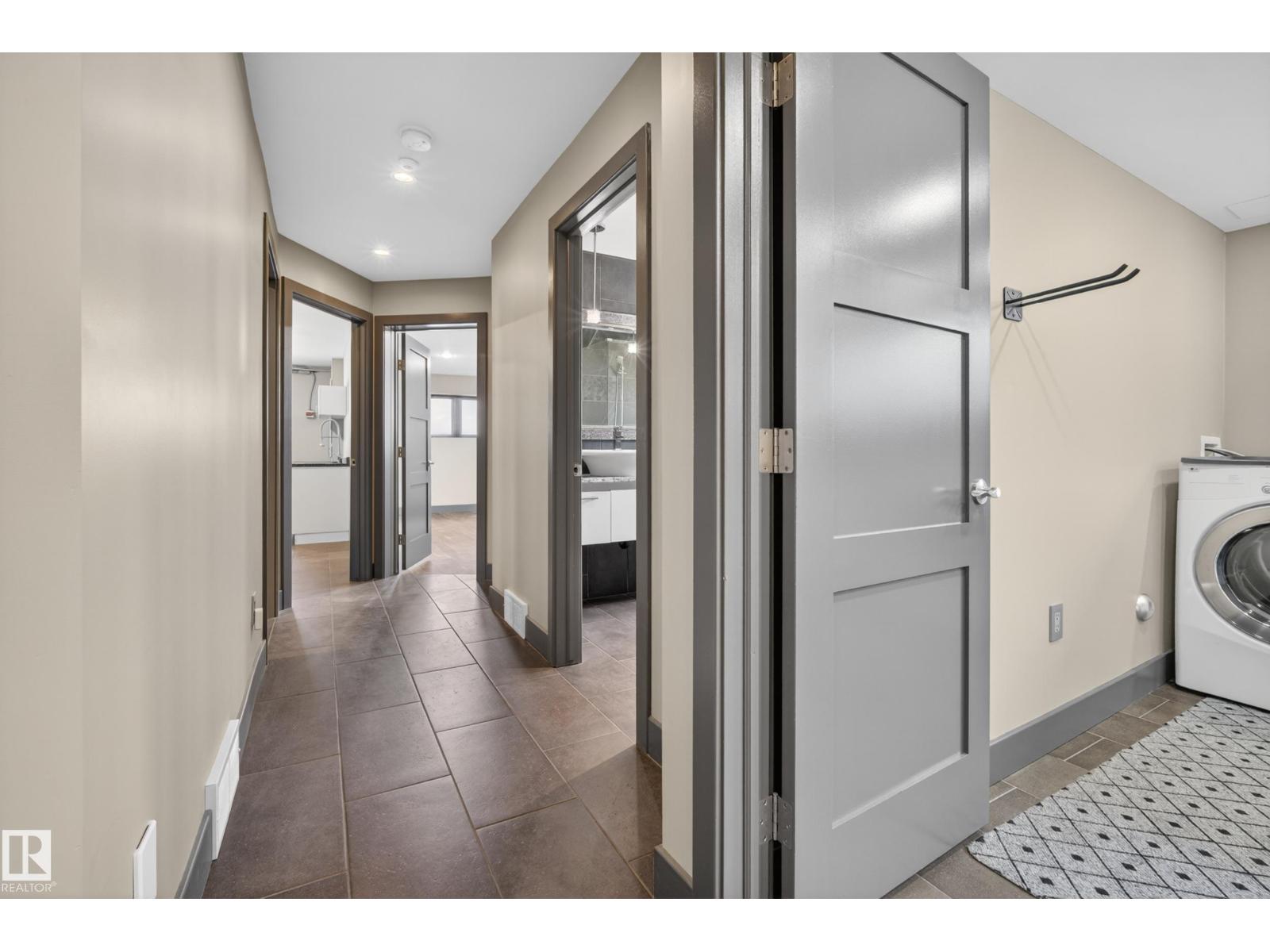 11908 41A AV NW - 47