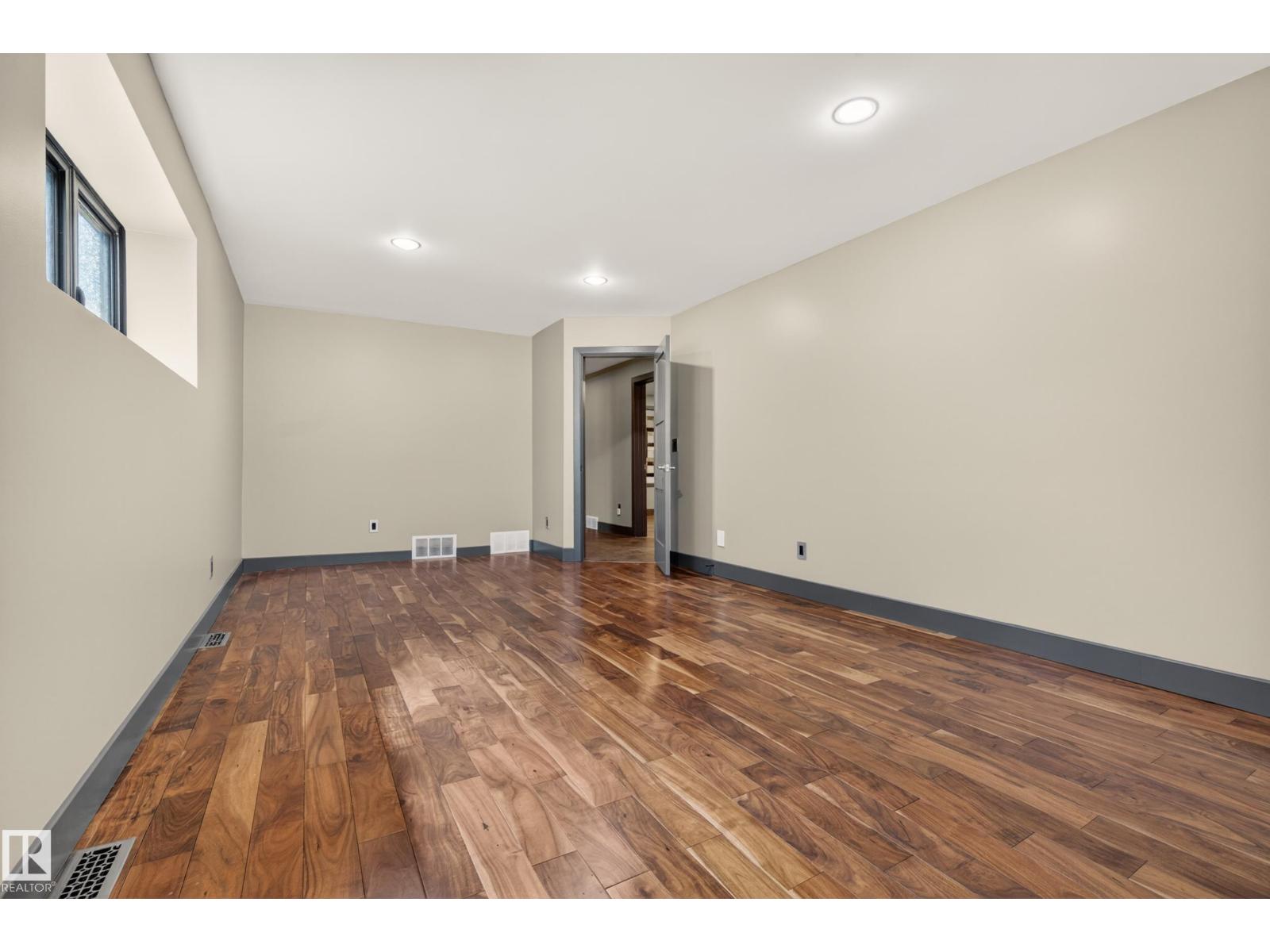 11908 41A AV NW - 50