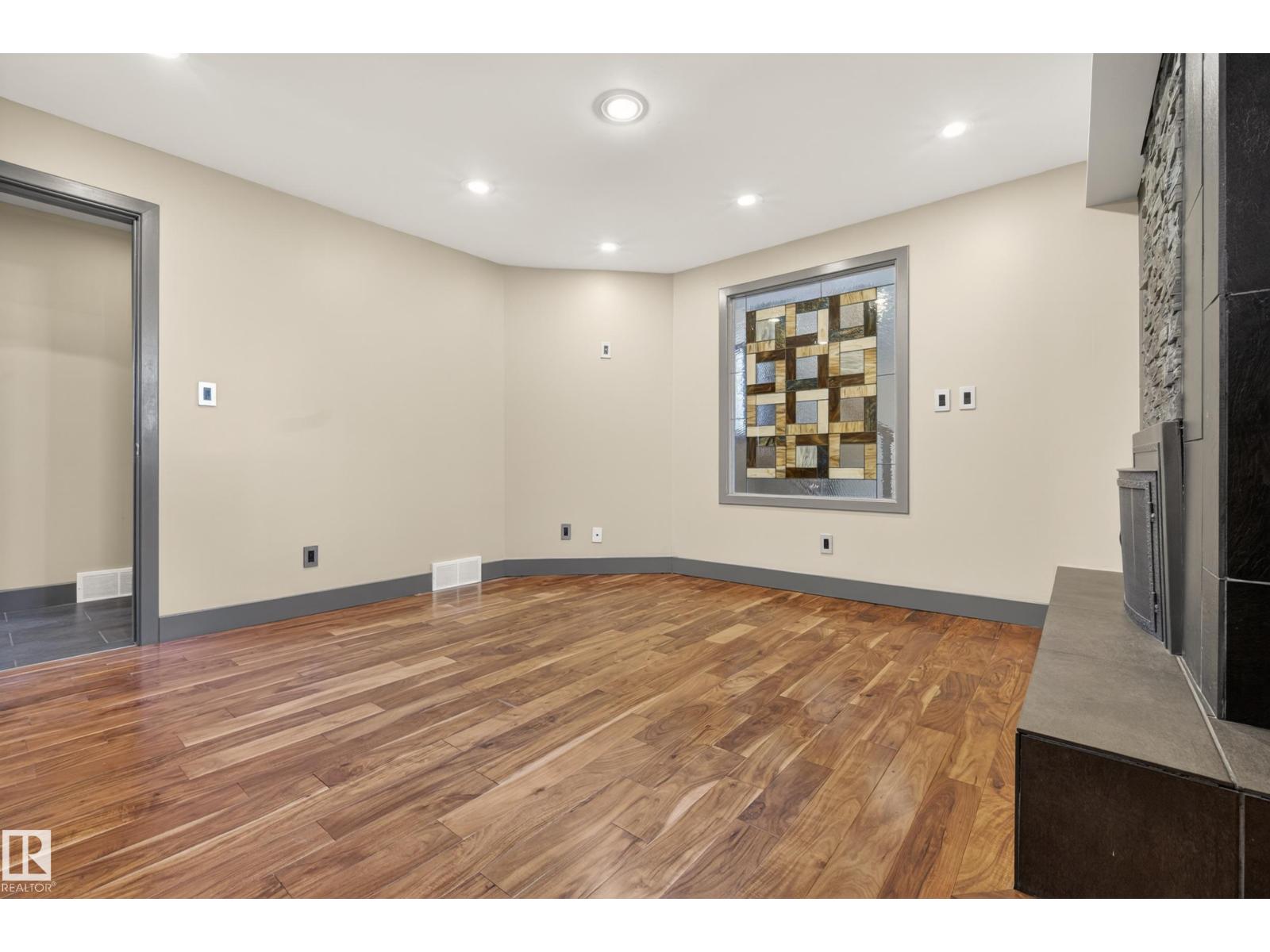 11908 41A AV NW - 53