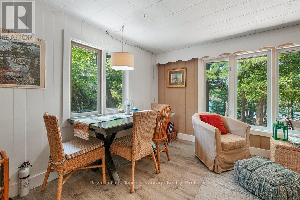 46 HUCKLEBERRY ISLAND - 12