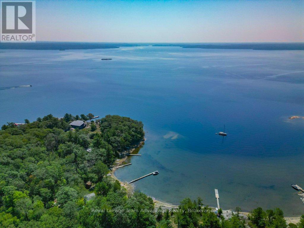 46 HUCKLEBERRY ISLAND - 30