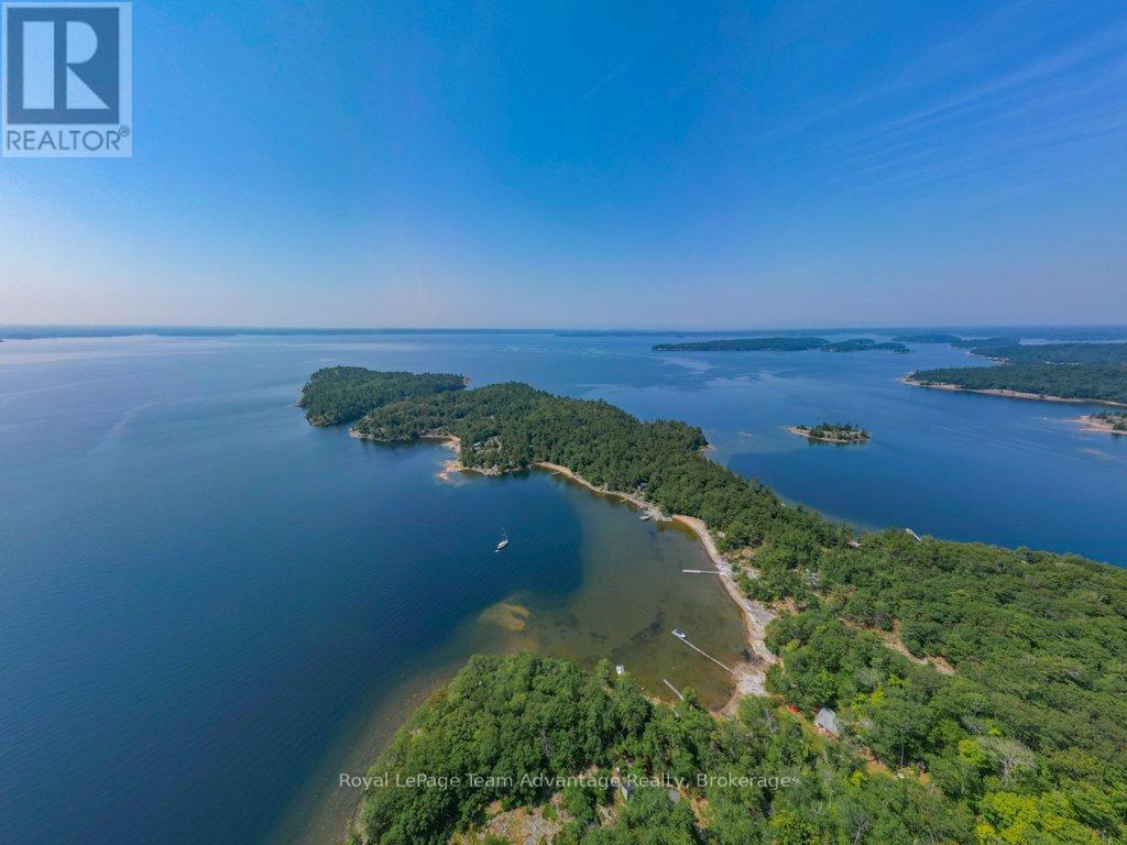 46 HUCKLEBERRY ISLAND - 31