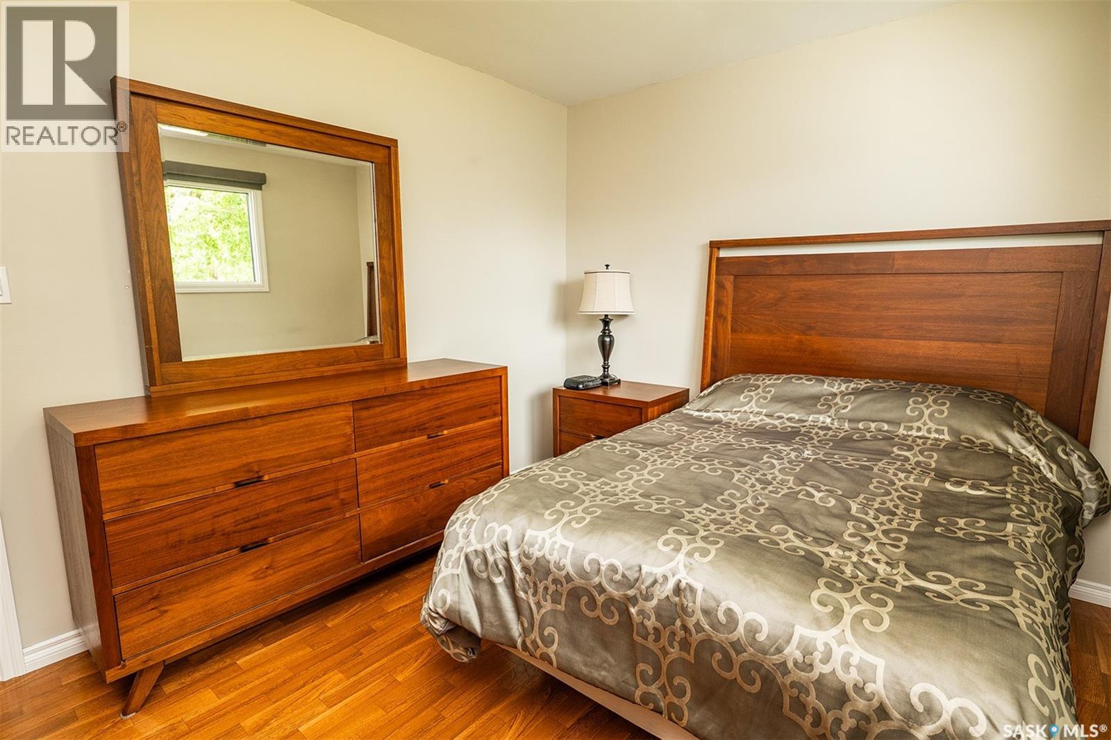 217 8th STREET E - 17