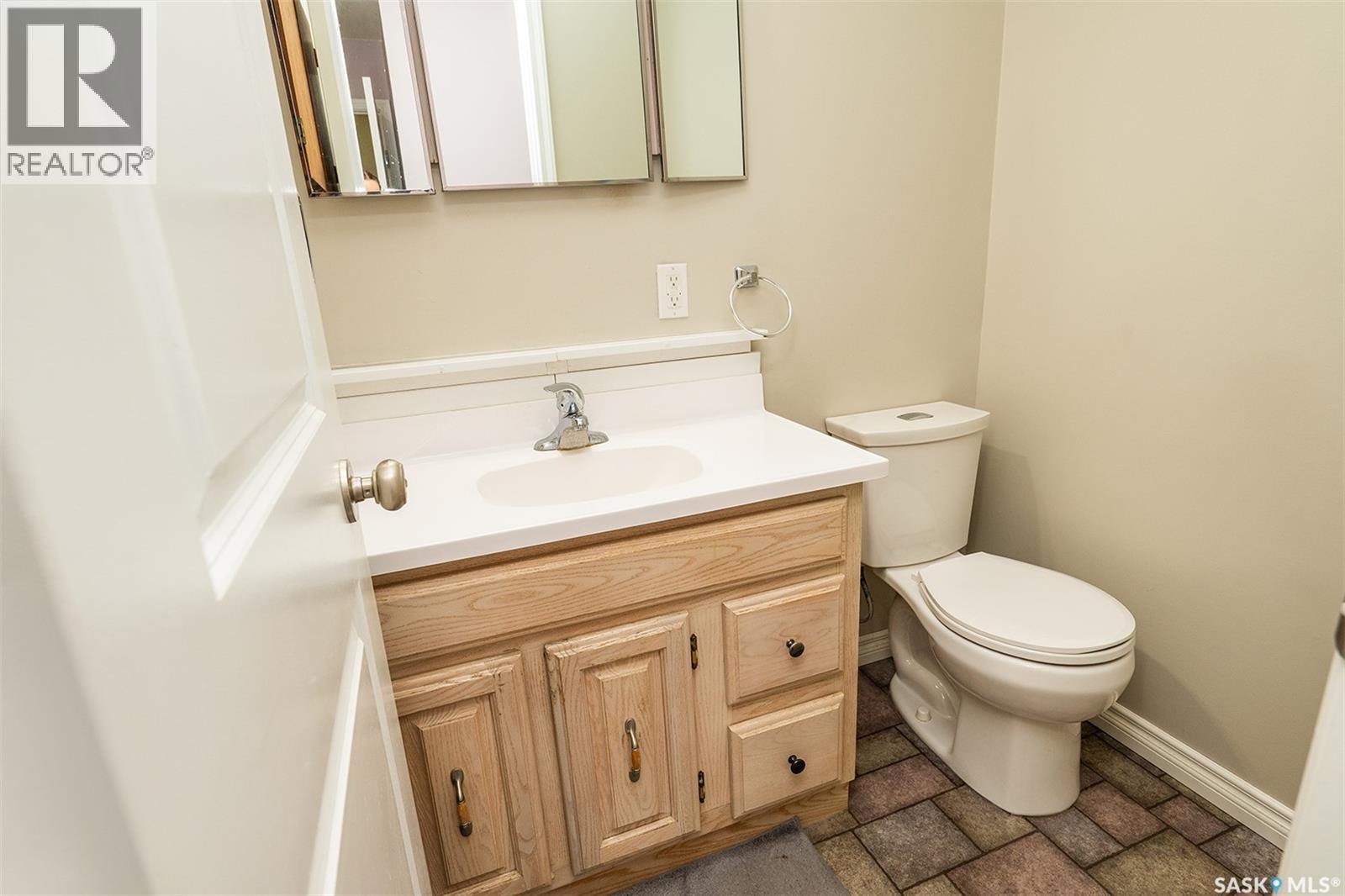 217 8th STREET E - 19